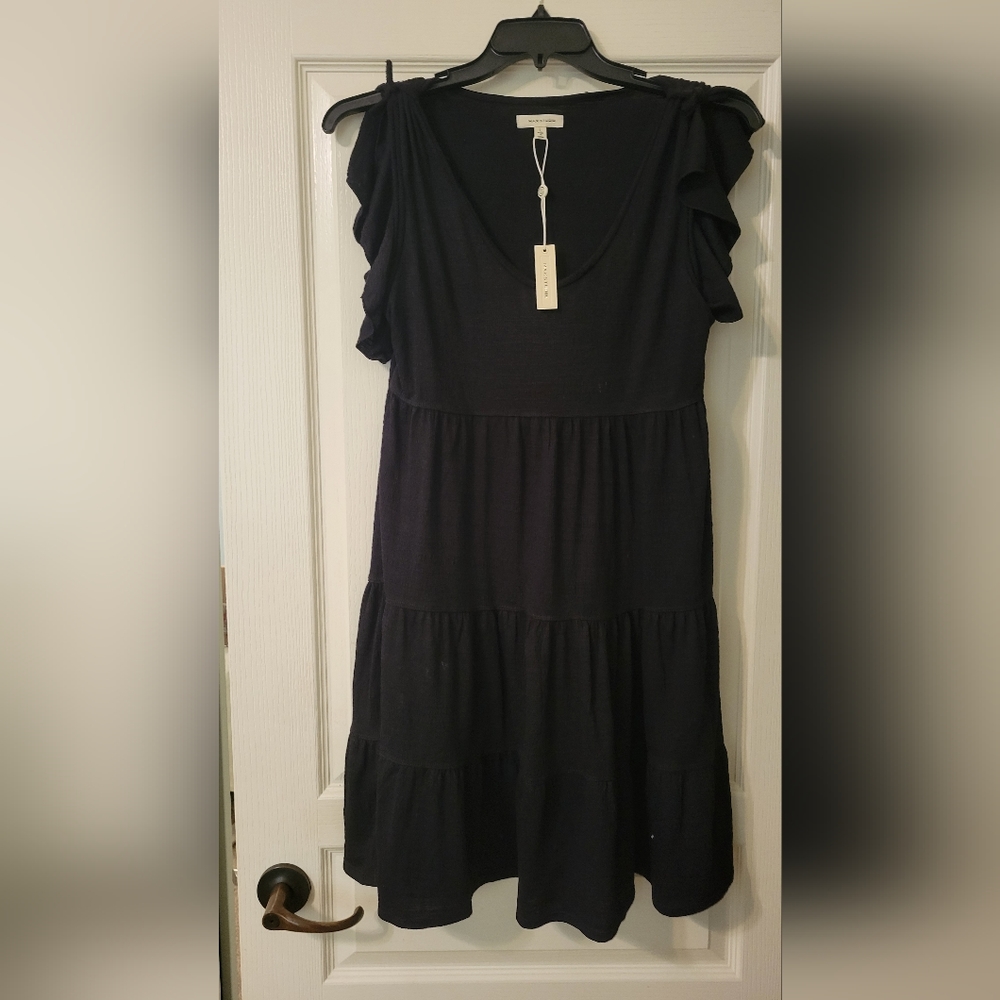 Black cotton dress.